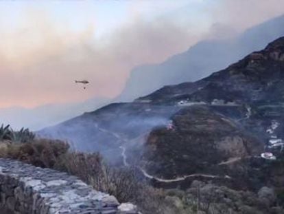 El fuego ha arrasado 1.500 hectáreas desde el sábado y ha obligado a evacuar a más de mil personas