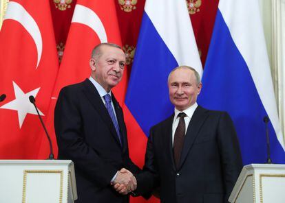 Erdogan, presidente de Turquía, y Putin, de Rusia, en una rueda de prensa en Moscú en marzo.