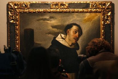 El cuadro <i>Beato Tomás de Zumárraga,</i> de Francisco de Zurbarán, ayer en el Centro Cultural Cajasol, en Sevilla.