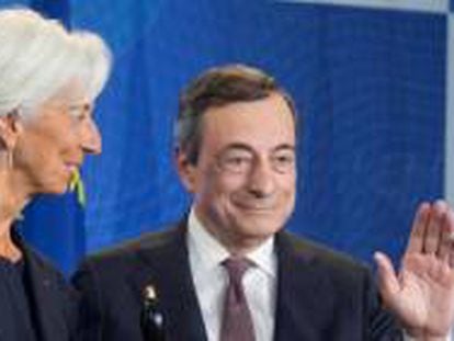 Christine Lagarde y Mario Draghi, cuando la primera sustituyó al segundo en el BCE, en 2019.