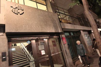 Una imagen del entresuelo del edificio que puede acabar albergando el Ateneu Enciclopèdic Popular.