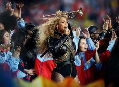 Beyoncé, en la actuación durante el descanso de la última Superbowl.