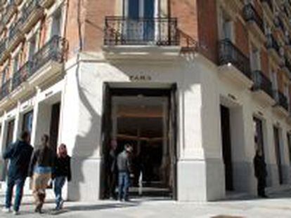Exterior de la nueva tienda Zara en la calle Serrano (Madrid).