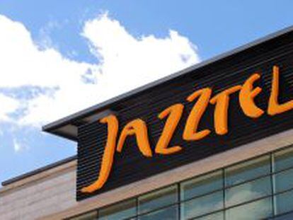 Logotipo de Jazztel. 