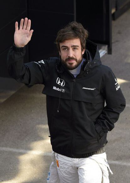 Fernando Alonso, durante los entrenamientos en Montmeló.