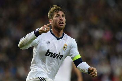 Ramos celebra el gol que ha marcado, el segundo del Real Madrid.