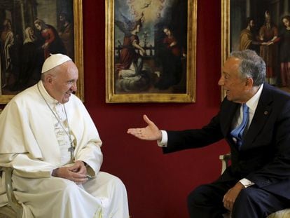 El papa Francisco y el presidente portugués, Marcelo Rebelo de Sousa, durante un encuentro en 2019.