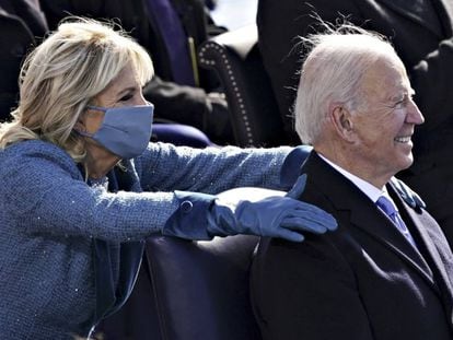 Joe Biden y su esposa, Jill, durante la ceremonia de toma de posesión de la presidencia de Estados Unidos, el pasado 20 de enero en Washington.