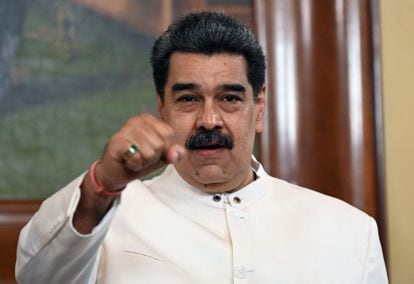 Maduro tuvo un enfrentamiento directo con el expresidente Juan Manuel Santos hace siete años, que derivó en el cierre de la frontera, y rompió de manera abrupta con Colombia cuando el siguiente presidente, Iván Duque, apoyó a Juan Guaidó como presidente alternativo.