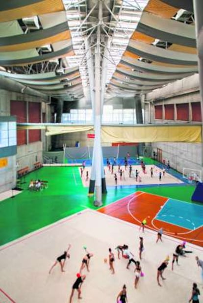 Interior del Centro de Gimnasia Rítmica de Alicante, obra de Enric Miralles.