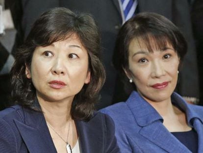 Las dos nuevas mujeres de la c&uacute;pula del Partido Liberal Democr&aacute;tico japon&eacute;s, Seiko Noda y Sanae Takaichi.