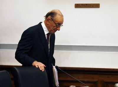 El ex presidente de la Reserva Federal, Alan Greenspan, tras comparecer en el Congreso de EE UU.