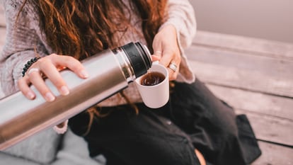 Taza con filtro para el té modelo Viaje