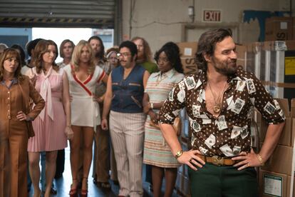 "El papel de pornógrafo enamorado del capitalismo que acaba convirtiéndose al feminismo estaba hecho para Jake Johnson", apunta su creadora. En la imagen, el intérprete, en primer plano.