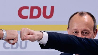 El nuevo líder de la CDU, Friedrich Merz, tras ser ratificado como presidente del partido en un congreso virtual retransmitido desde la sede del partido en Berlín.