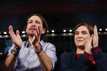 Pablo Iglesias i Ada Colau en un acte de la campanya per a les eleccions del 20-D.