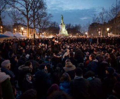 Los indignados de París, anoche.