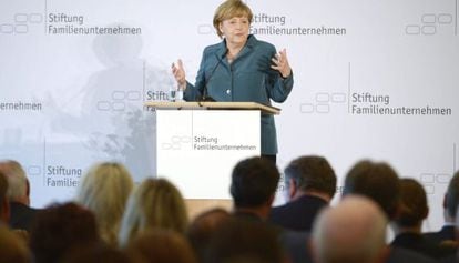 La canciller alemana, Angela Merkel, ofrece un discurso durante el d&iacute;a de la Empresa Familiar, el viernes en Berl&iacute;n.