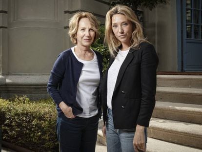 Las actrices francesas Nathalie Baye y Laura Smet, en un hotel de Madrid.