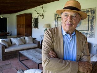 Carlos Falcó, Marqués de Griñón, fotografiado en su casa en Malpica de Tajo (Toledo), en 2015.