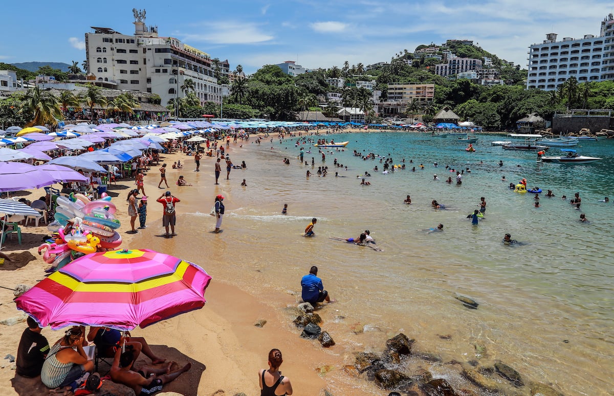 La inflación y un aumento de los viajes aéreos recuperan las divisas del turismo en México | EL PAÍS México