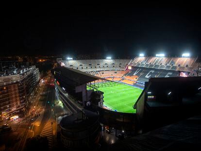 Vista general de Mestalla la noche del Valencia-Atalanta de Champions, hace una semana.