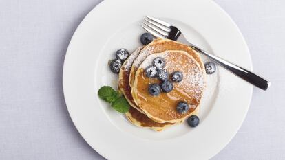 Las famosas tortitas de plátano y avena (con su poquito de sirope de eritritol con link a tienda incluido)