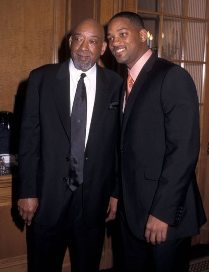 Will Smith and his father, Willard Smith, at an awards show in Beverly Hills, California, in 2002.