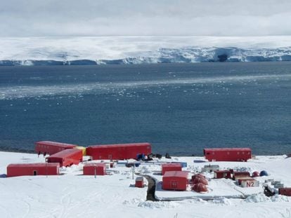 Instalaciones de la Base Antártica Española (BAE) Juan Carlos I, en la isla Livingston, perteneciente al archipiélago de las Shetland del Sur.