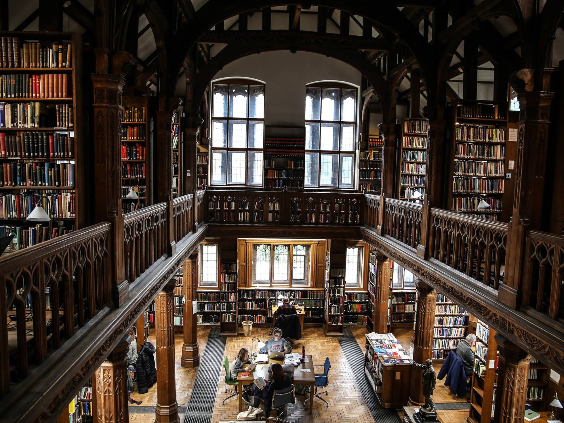 Biblioteca Moderna Estantería Alta - Ciudad Muebles