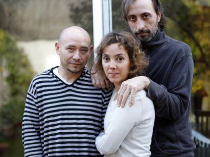 El director de teatro Del Valle con Carolina Solas y Jorge Muñoz.