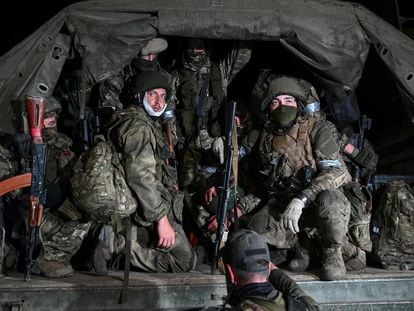 Mercenarios del grupo Wagner, en la retirada de Rostov el pasado domingo.