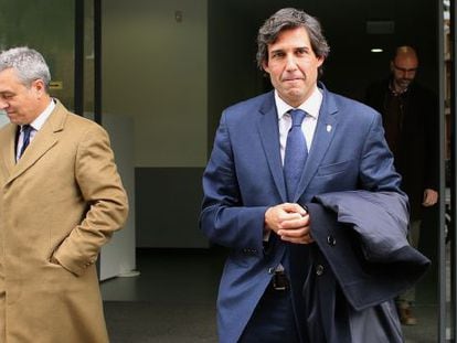 Lorenzo Agust&iacute;, a la salida del juzgado de Paterna, tras declarar sobre el contrato del auditorio.