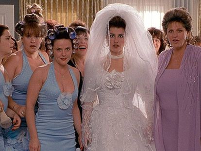 A pesar de la creencia popular, a ellos también les gusta organizar su boda. En la imagen, las chicas de 'Mi gran boda griega' (2002)