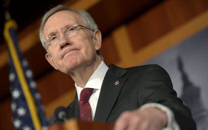 El l&iacute;der de la mayor&iacute;a dem&oacute;crata en el Senado, Harry Reid durante una rueda de prensa en Washington.