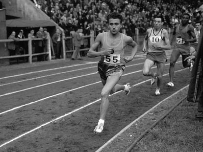 Michel Jazy, en un 1.500m en el Estadio Jean Bouin, París, en 1957.