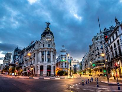 El arranque de la Gran Vía desde la calle de Alcalá.