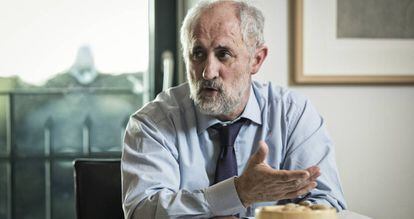 El coordinador de Alcald&iacute;a, Luis Cueto, en su despacho en el Ayuntamiento de Madrid. 