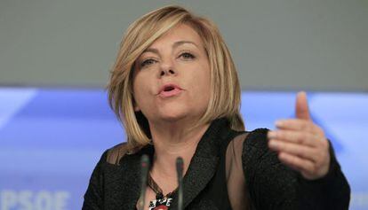 La vicesecretaria general del PSOE, Elena Valenciano, durante la rueda de prensa.