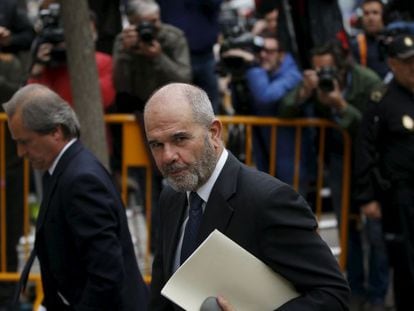 El expresidente andaluz, Manuel Chaves, entrando en el Tribunal Supremo el 14 de abril de 2015.