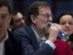 El presidente del Gobierno y del PP, Mariano Rajoy, durante la clausura de la Convención de Distritos del PP de Sevilla.