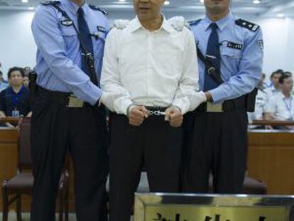 Bo Xilai, exsecretario del partido en la municipalidad de Chongqing y exmiembro del Politburó, en un momento de su juicio.
