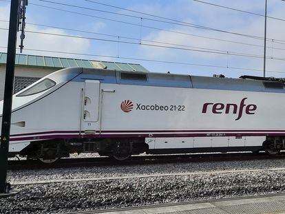 Un tren AVE de Renfe con destino a Galicia el pasado 24 de enero.