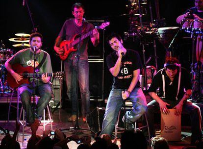 El grupo Estopa, durante un concierto en Barcelona.