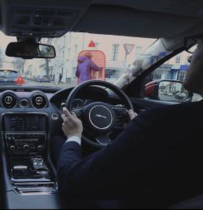 El sistema 360 Virtual Urban Windscreen de Jaguar Land Rover, que elimina puntosnegros de visión con relidad aumentada.