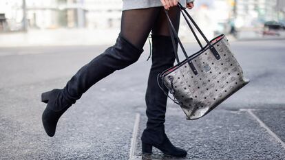 Las mejores ofertas en Botas negras para mujer Louis Vuitton