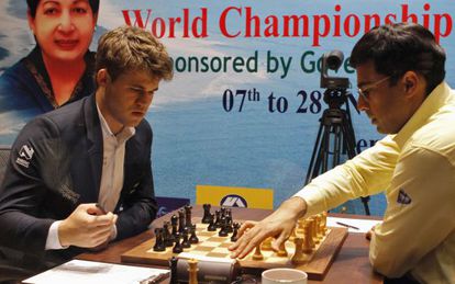 Carlsen y Anand, en Chennai.