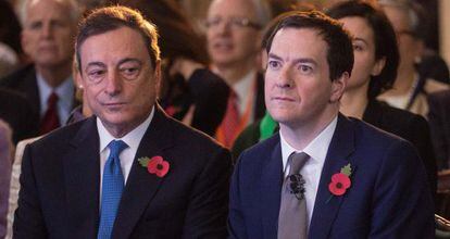 Mario Draghi, con George Osborne el mi&eacute;rcoles en Londres.