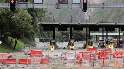 Un peaje afectado por la avalancha del pasado 18 de julio, en Quetame (Colombia).