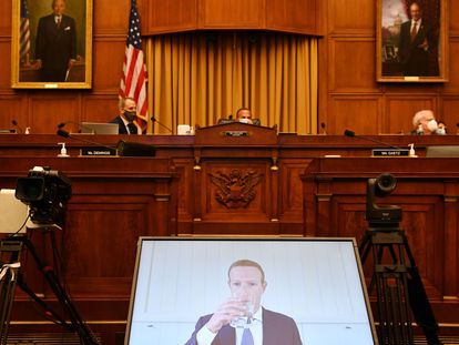 El fundador de Facebook, Mark Zuckerberg, comparece ante el subcomité contra el monopolio del Congreso de EEUU el pasado miércoles. La sesión fue virtual debido a la pandemia.